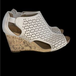 Life Stride White Cut-Out Wedge Sandals